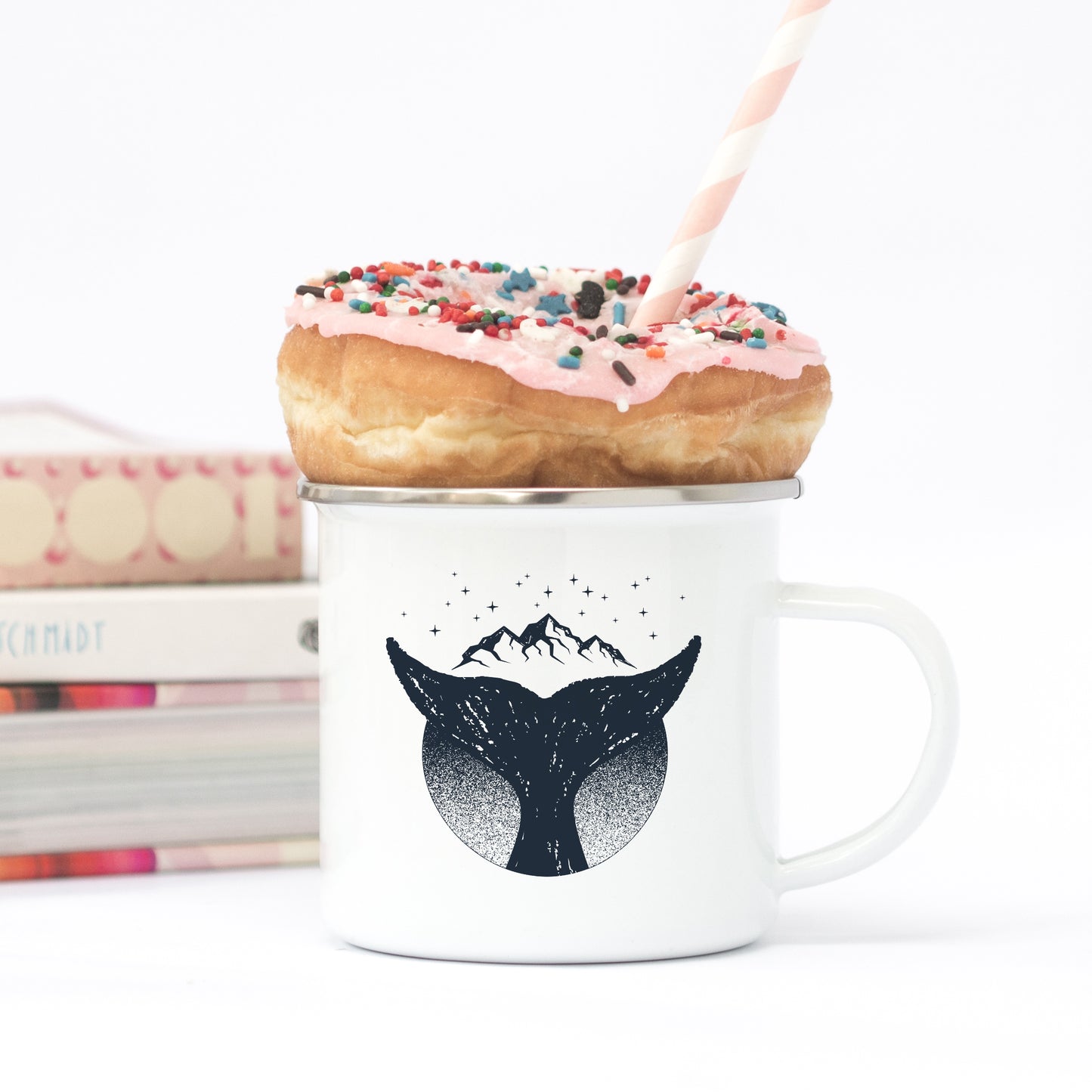 Whale Moon - Enamel Mug - Sovende Bjorn