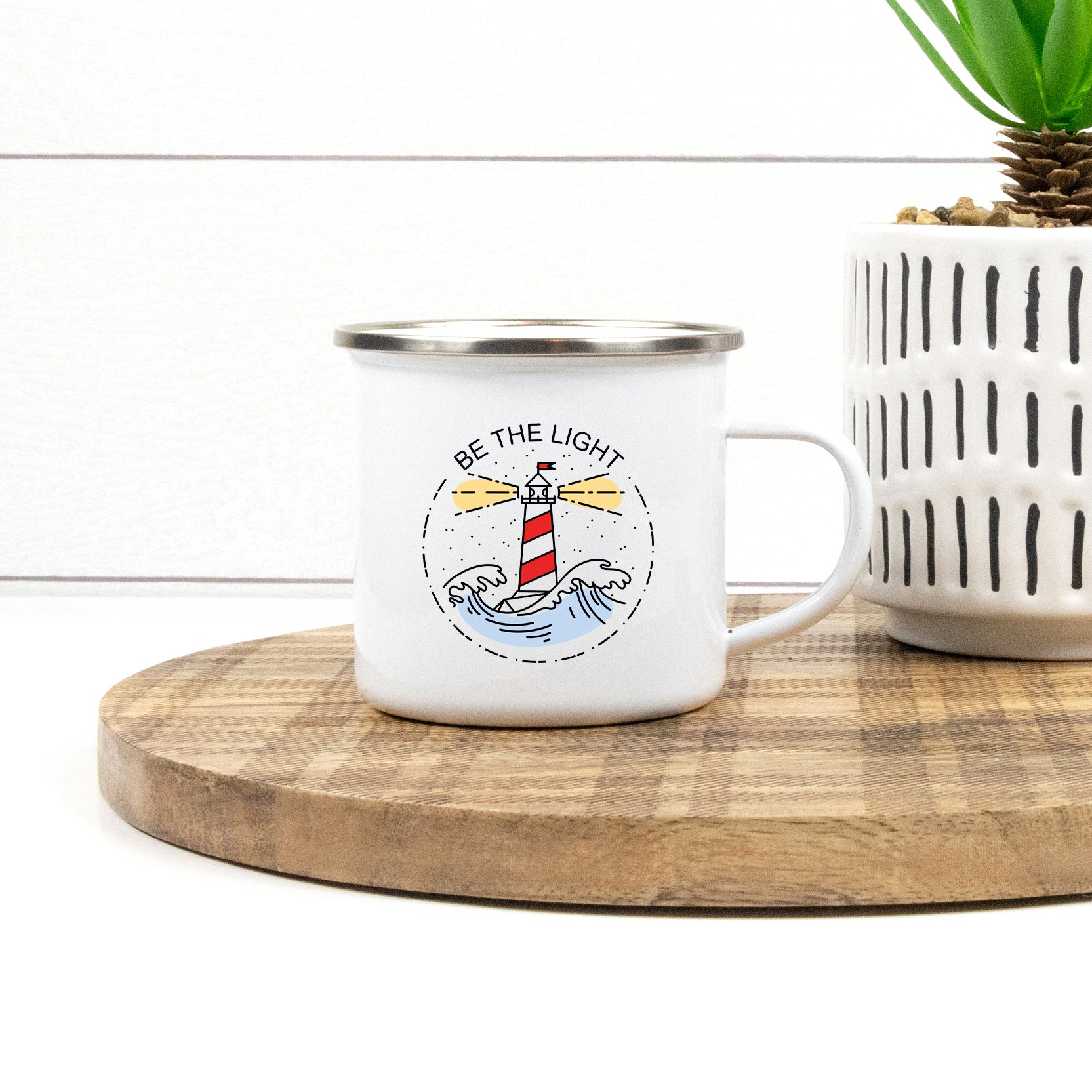 Be The Light  - Enamel Mug - Sovende Bjorn